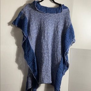 NWOT—BILL BABER KNITTED PULLOVER CAPE